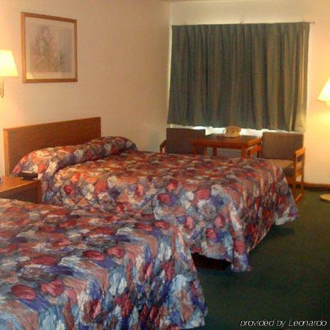 Anderson Chesterfield Travel Inn Daleville Quarto foto